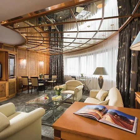 מלון Maritim 4*